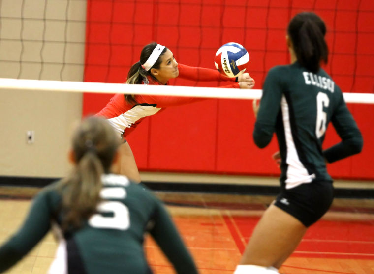 Ellison wins 8th straight